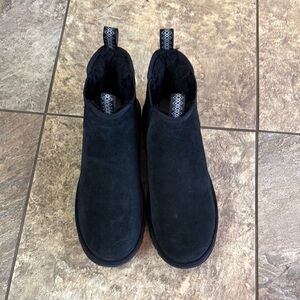 Men's Black UGG Neumal Chelsea slip on Booy